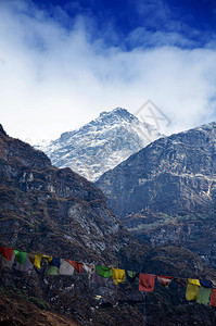 印度锡金蓝天雪山高清图片