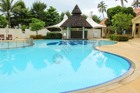 泰国度假别墅的游泳池图片