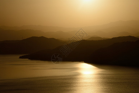 韩国晋州南河日落图片