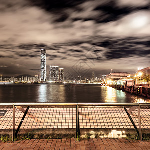 从九龙出发的香港岛图片