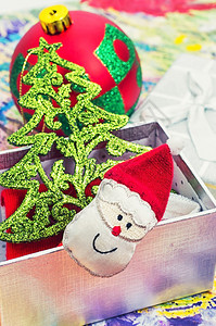 节日的圣诞玩具和小饰品图片