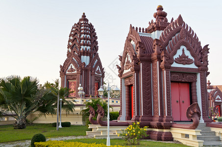 泰兰PrachuapKhiriKhan市的城市支柱神殿图片