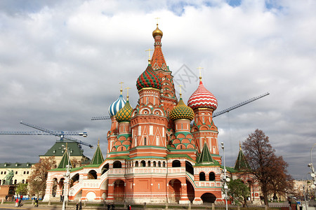 俄罗斯莫科红广场上的圣巴西尔大教堂位于图片