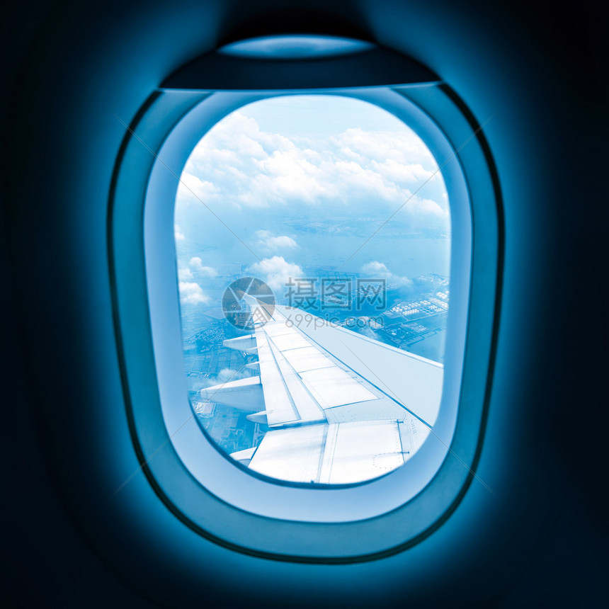飞机舷窗里的云图片