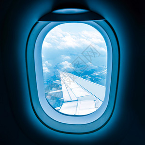 飞机舷窗里的云图片