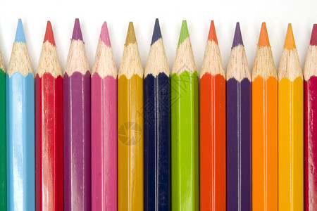 色彩鲜艳的铅笔形成对称图案图片
