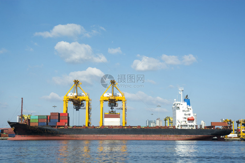 港口货物运输船图片
