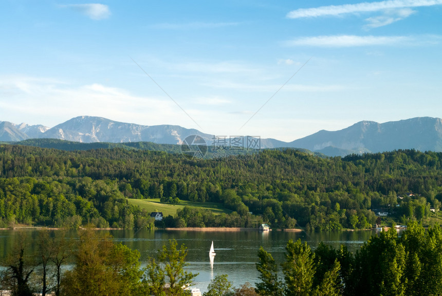 奥地利高山湖景图片