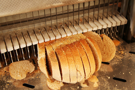 面包切片机中的面包图片