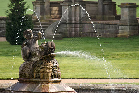 威特利宫喷泉图片