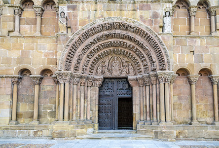 西班牙卡斯蒂利亚莱昂索里亚圣多明各罗马式教堂罗马图片
