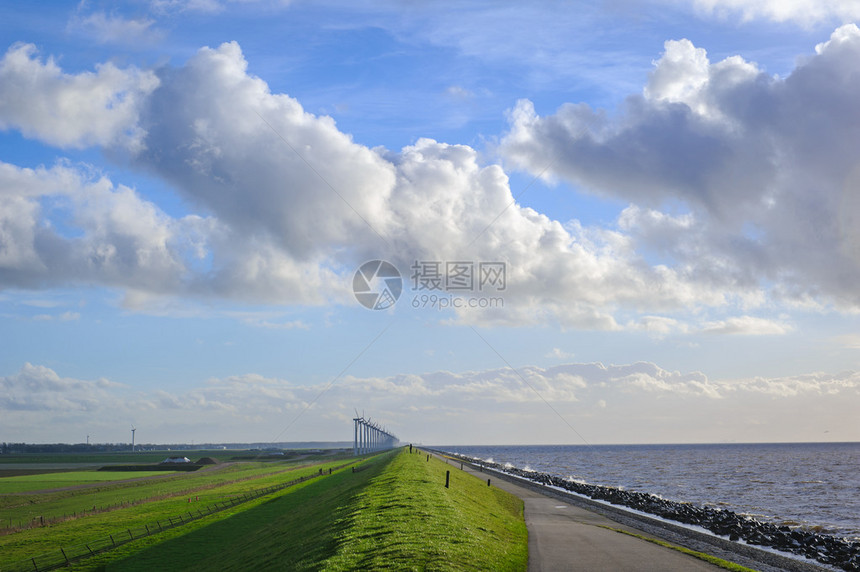 IJsselmeer海岸的Westermeer大图片