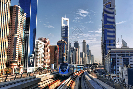 迪拜与阿拉伯联合酋长国摩天大楼的火图片