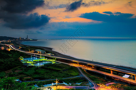 日落地貌沿海道路供adv或图片