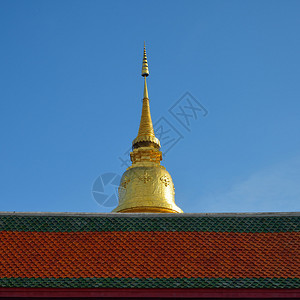 泰国南奔府哈里朋猜寺的泰国北部金塔建筑高清图片