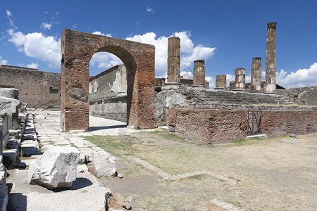 那不勒斯罗马庞贝古城的古遗址图片