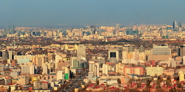 北京日落鸟瞰图与城市建筑图片