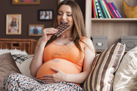孕妇吃gravidkvinnatachoklad图片