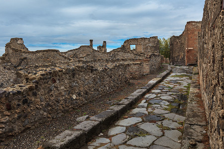 古罗马城市庞贝伊Pompeii的街道图片