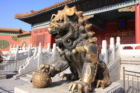 北京紫禁城的守护狮图片