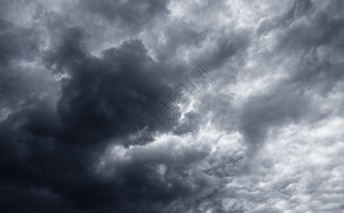 乌云雨和恶劣的天气图片