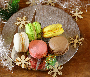多色法式马卡龙甜点圣诞礼物背景图片