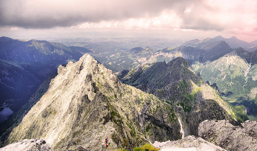 在波兰最高的山塔特拉山脉徒步旅行图片