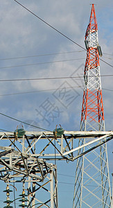 电站高压电缆巨塔图片