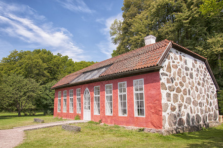 卡尼亚位于瑞典Hovdala小屋背景