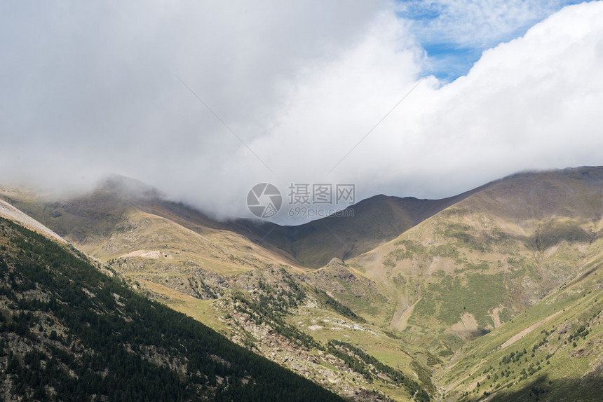 高山景观概述图片