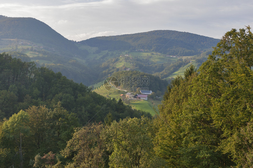 斯洛文尼亚斯提里亚山区图片