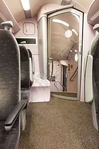 在火车上你有灰色的座位图片