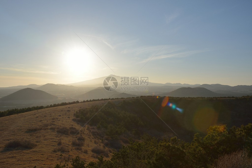 从济州岛的白烧火山锥看图片