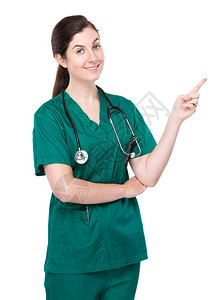 手指向上的白种人女医生图片