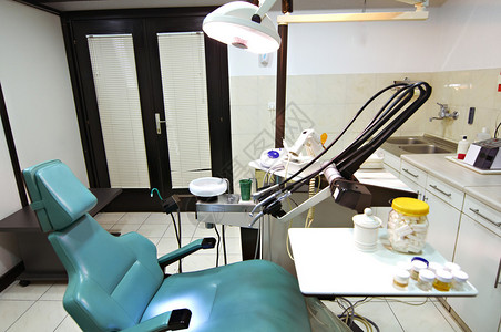 新现代牙医办公室内部图片