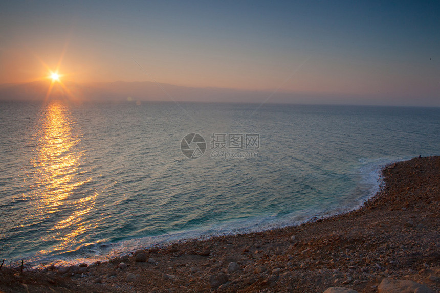 在死海以色列的日出图片