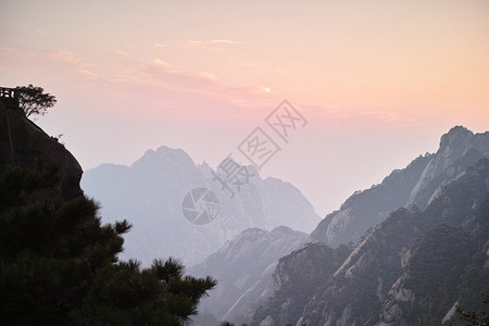 党支部黄山背景