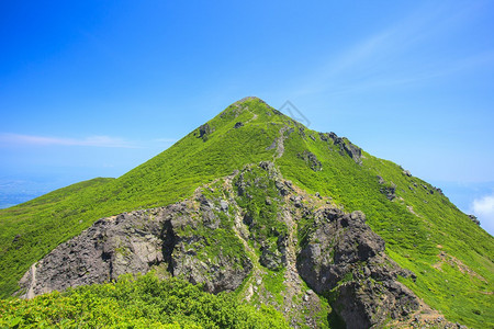 日本青森岩木山的夏天图片