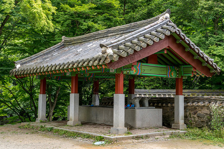 韩国佛教寺庙水泉在南朝鲜Baegya图片