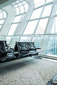机场休息区黑色椅图片