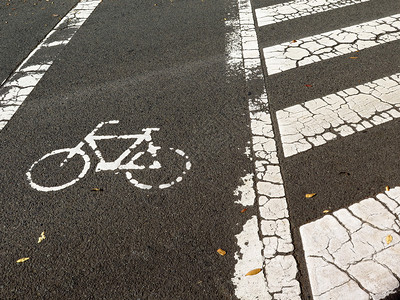 日本自行车牌自行车道图片