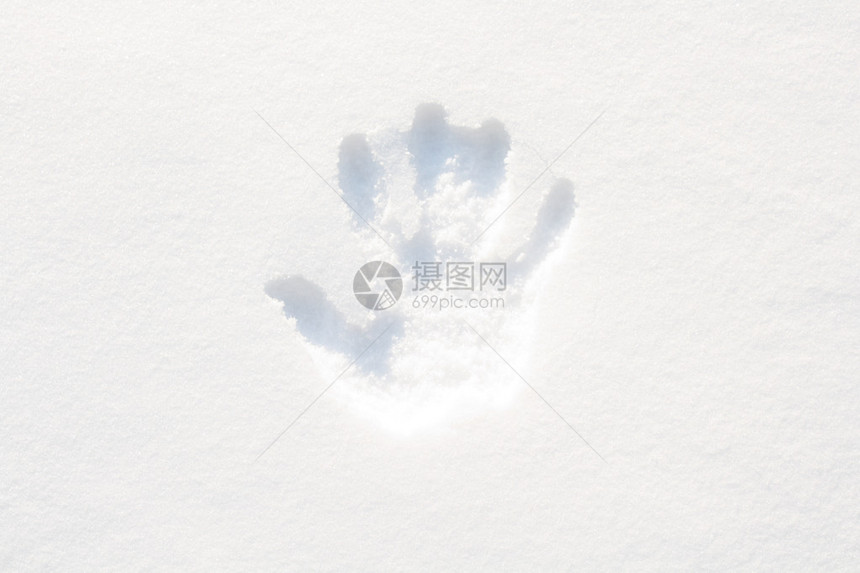 雪中手印图片