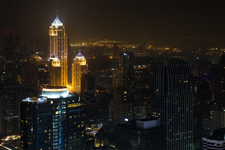 金逸影城曼谷市风景在夜间从CentaraGr背景