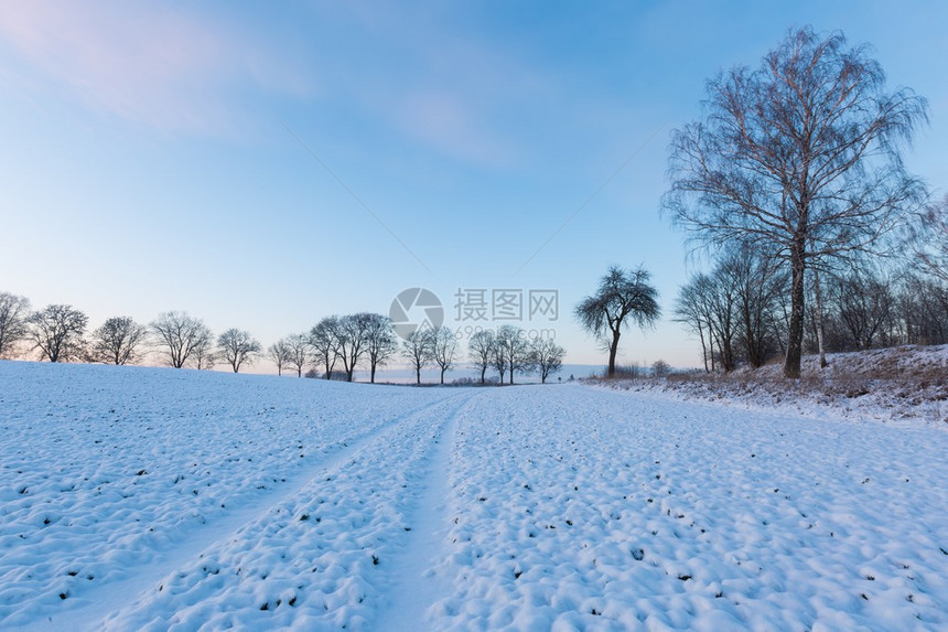 美丽的冬天日出或日落风景阳图片