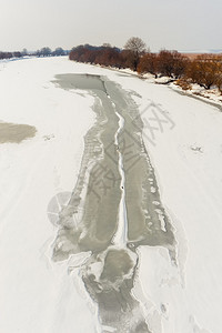库班河冰下的库班河图片