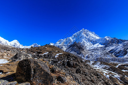 尼泊尔喜马拉雅山景在一图片