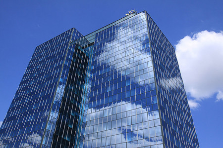 现代蓝天大厦的图片