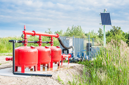 泵水系统膨胀水箱高清图片