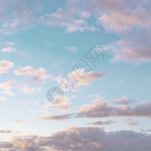 美丽的夕阳天空云朵方形拍摄图片