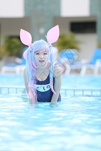 亚洲女孩cosplay与泳装图片